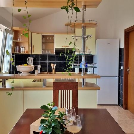 Apartments Gajo Omis Room photo
