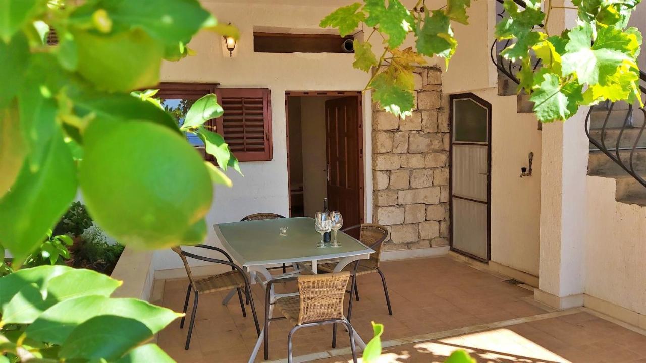 Apartments Gajo Omis Exterior photo